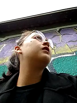 lara moon25 online show from December 2024 03:27:01 PM