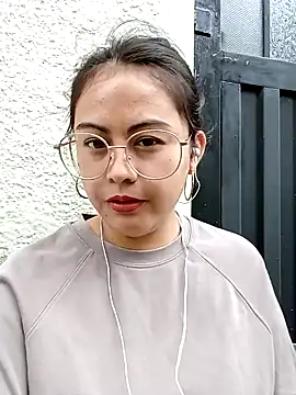 lara moon25 online show from January 2025 05:20:01 PM