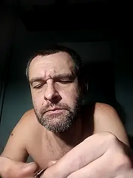 Andrzej-M online show from December 2025 04:38:01 PM