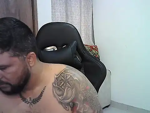 tupapito00 online show from March 2026 05:01:02 PM