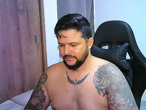 tupapito00 online show from April 2026 11:37:02 PM