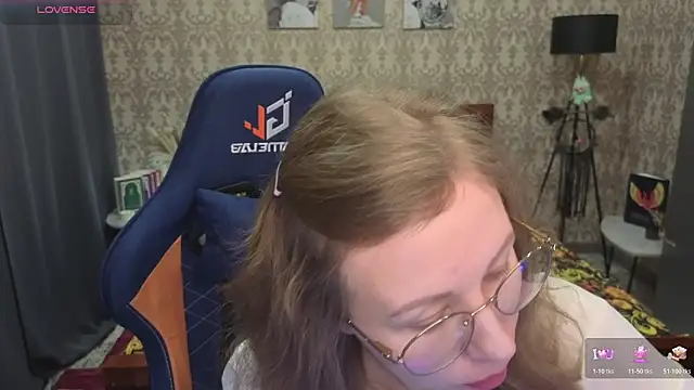 Lill Mary online show from February 2026 02:16:02 AM