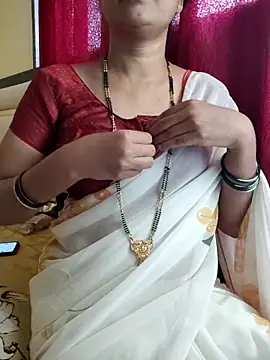 Snapshot of anuradha1432 chatting on June 2026 08:26:02 AM anuradha1432 online show from June 2026 08:26:02 AM