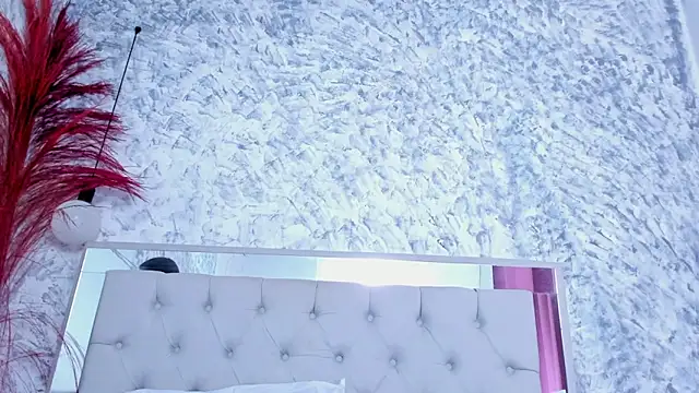 Mia Malkovaa  online show from February 2026 02:39:02 PM