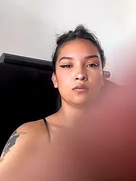 baby lizy online show from December 2024 06:15:01 PM