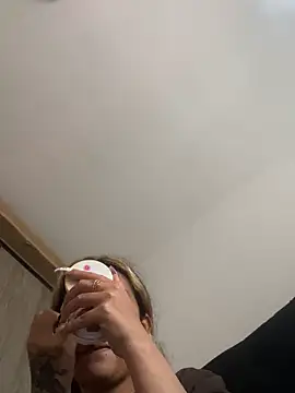 baby lizy online show from September 2025 08:31:01 PM