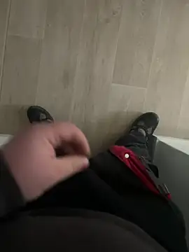 Snapshot of lescoquin2215 chatting on January 2025 09:39:02 AM lescoquin2215 online show from January 2025 09:39:02 AM