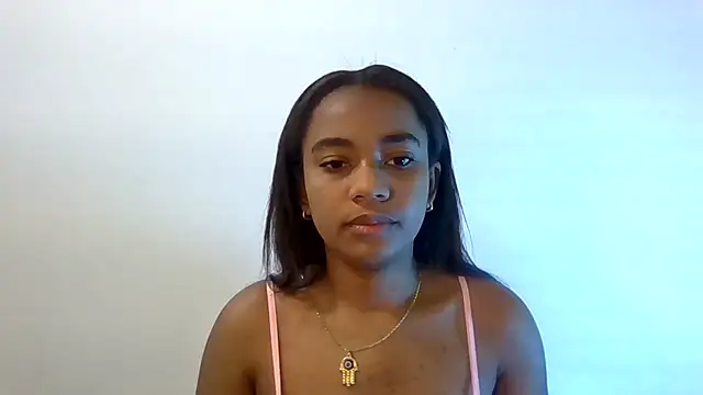 Snapshot of Behla_rouseh chatting on December 2024 12:01:02 PM Behla rouseh online show from December 2024 12:01:02 PM