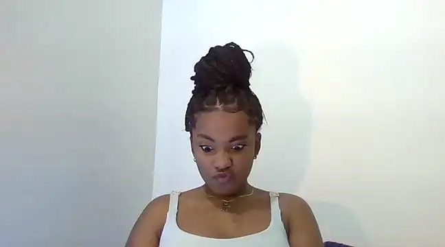 Snapshot of Behla_rouseh chatting on March 2025 10:41:02 PM Behla rouseh online show from March 2025 10:41:02 PM