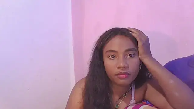 Snapshot of Behla_rouseh chatting on October 2025 12:05:02 AM Behla rouseh online show from October 2025 12:05:02 AM