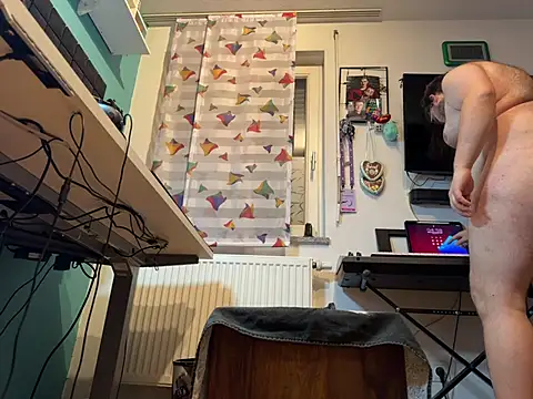 Snapshot of BigAssChubby chatting on January 2025 04:00:02 AM BigAssChubby online show from January 2025 04:00:02 AM