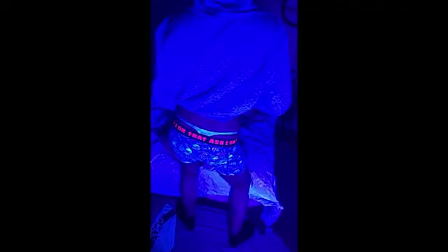 Snapshot of LuggiJack chatting on March 2026 04:29:01 AM LuggiJack online show from March 2026 04:29:01 AM