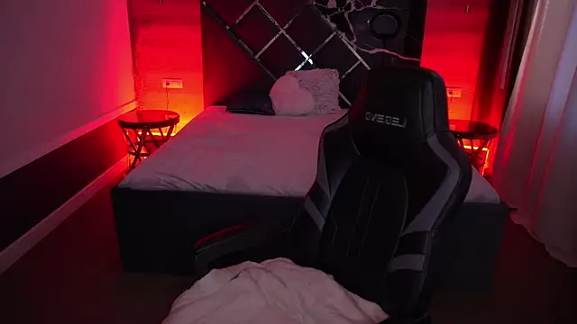 MirandaWong online show from October 2025 05:15:02 AM