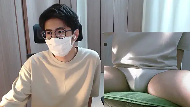 Snapshot of ryota_kkk chatting on June 2026 02:37:02 PM ryota kkk online show from June 2026 02:37:02 PM