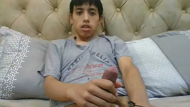 Snapshot of danuel23 chatting on December 2024 08:07:02 PM danuel23 online show from December 2024 08:07:02 PM