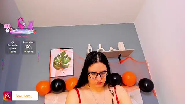 Soe Lara online show from October 2025 11:33:02 AM