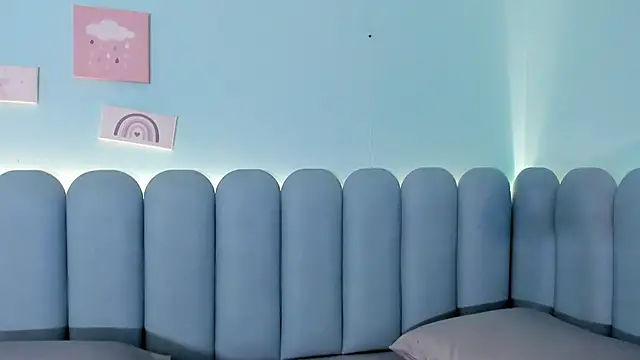 curvy rousi online show from October 2025 11:42:01 AM