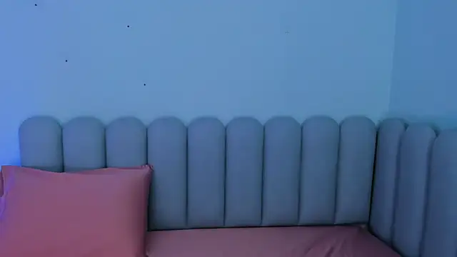 curvy rousi online show from November 2025 11:43:02 AM