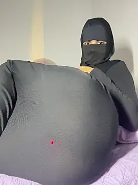 MARYADSUARD online show from January 2026 05:00:02 AM