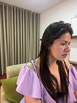 Alice Biel online show from March 2025 01:47:02 AM