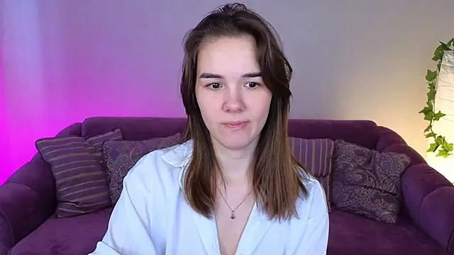 Snapshot of LindaRobertz chatting on January 2025 12:10:01 PM LindaRobertz online show from January 2025 12:10:01 PM