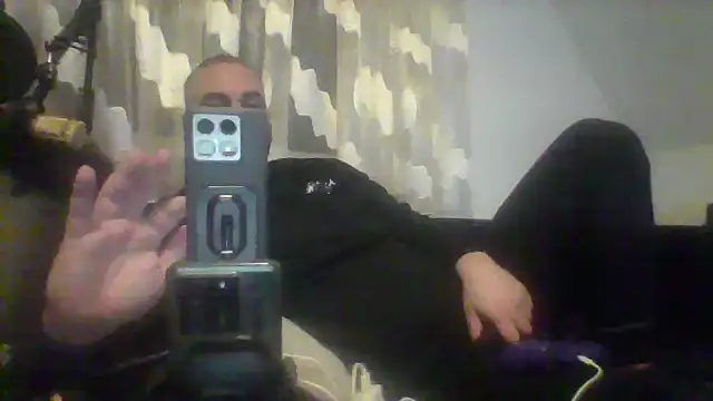 Snapshot of NewyorkDimi chatting on January 2025 03:43:01 AM NewyorkDimi online show from January 2025 03:43:01 AM