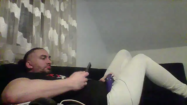 Snapshot of NewyorkDimi chatting on March 2025 02:52:01 AM NewyorkDimi online show from March 2025 02:52:01 AM