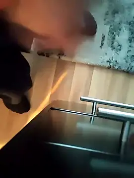 Warumnicht1980 online show from February 2025 11:02:01 AM