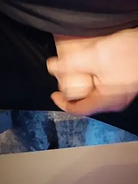 Warumnicht1980 online show from November 2025 02:50:01 PM