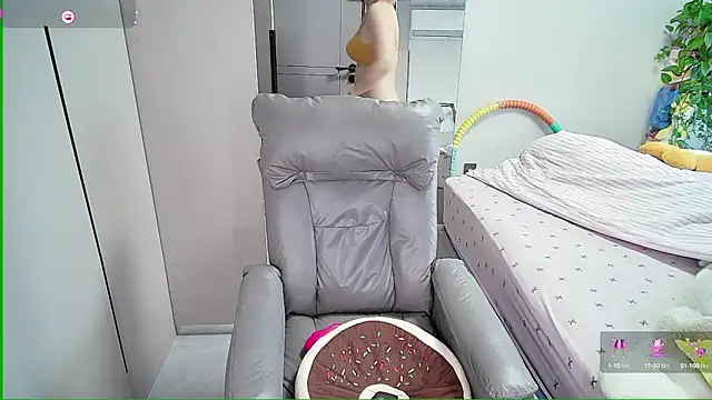 Xiaoyu-G online show from September 2025 12:49:01 AM