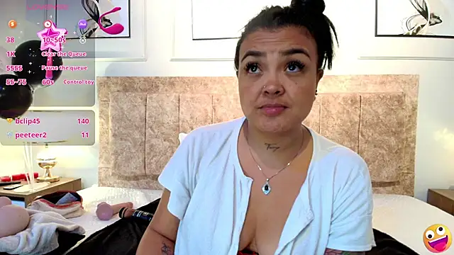 Snapshot of lyn_adamns chatting on December 2024 11:46:01 PM lyn adamns online show from December 2024 11:46:01 PM