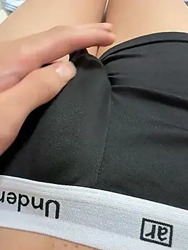 toooom845 online show from October 2025 07:46:02 PM