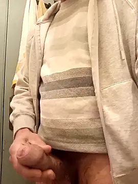 jonyfree1978 online show from December 2025 07:52:01 PM