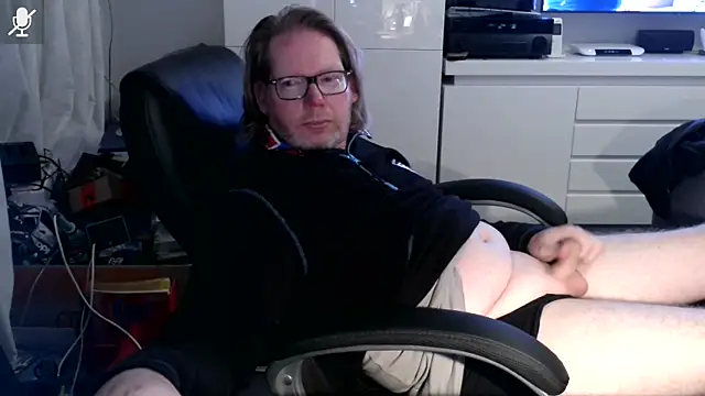 VSteph online show from November 2025 10:41:01 PM