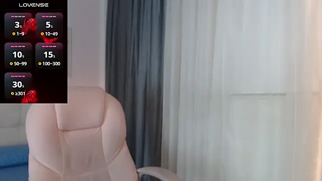 Snapshot of liss_black chatting on February 2025 04:00:02 PM liss black online show from February 2025 04:00:02 PM