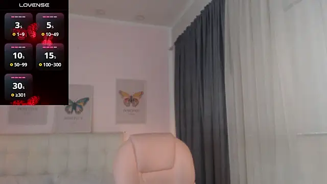 Snapshot of liss_black chatting on February 2025 06:52:02 PM liss black online show from February 2025 06:52:02 PM
