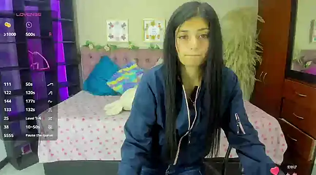 Snapshot of Lia_Keen chatting on January 2025 07:49:01 PM Lia Keen online show from January 2025 07:49:01 PM