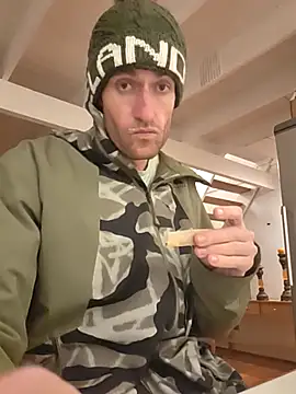 dash420000 online show from April 2026 08:40:02 PM