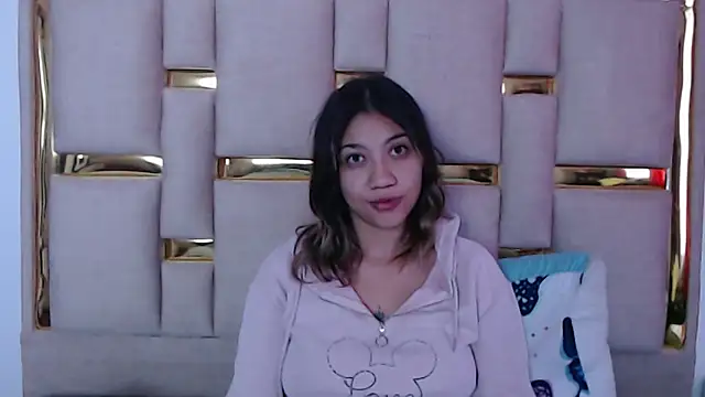 nina carther online show from November 2025 11:07:01 AM