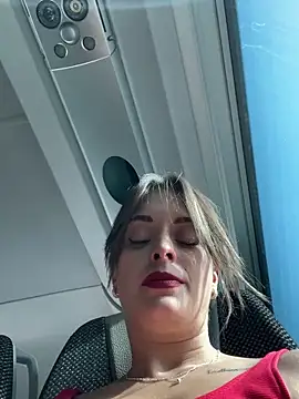 Yasmine47 online show from September 2025 03:22:02 PM