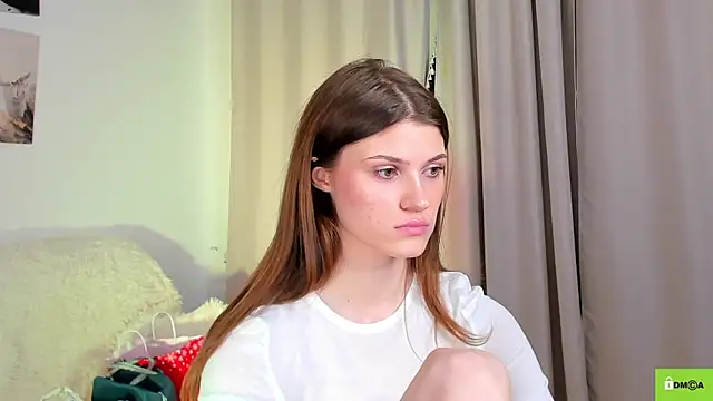 Hello Vivienne online show from December 2024 08:58:02 PM