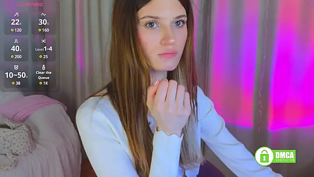 Hello Vivienne online show from March 2025 06:10:02 PM