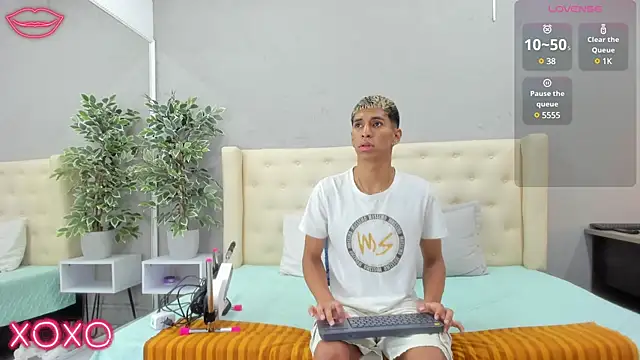 kieran derek online show from March 2025 03:12:01 AM