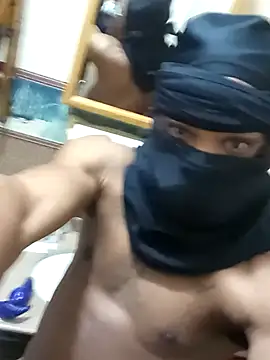 Snapshot of MaskOn_DOut chatting on October 2025 05:10:01 AM MaskOn DOut online show from October 2025 05:10:01 AM