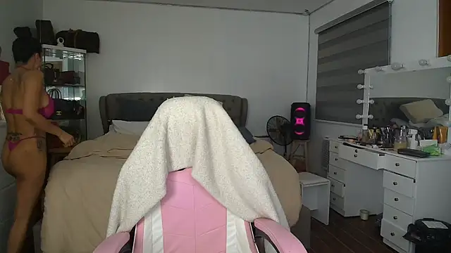 Snapshot of aya_saki chatting on October 2025 08:56:01 AM aya saki online show from October 2025 08:56:01 AM