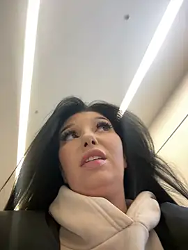 Tisha Busty online show from December 2024 01:32:02 PM