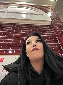 Tisha Busty online show from February 2025 05:40:01 PM