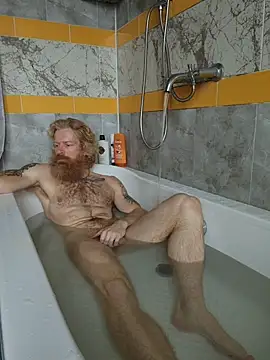 Gingerbeard40 online show from February 2026 07:04:02 AM