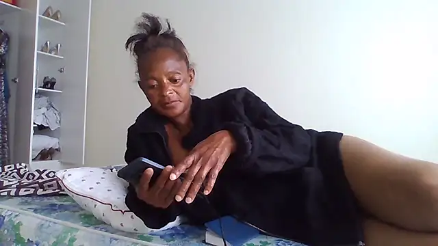 Snapshot of sweets_80 chatting on July 2026 10:39:01 AM sweets 80 online show from July 2026 10:39:01 AM