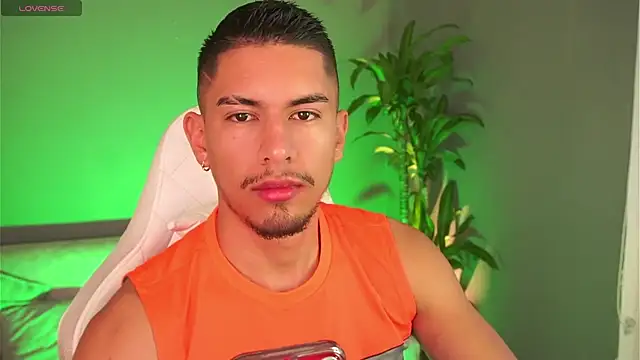 Aaronfox x online show from January 2025 11:24:01 AM